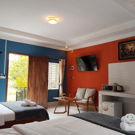 Teejays Bed And Breakfast Kampot Exterior foto
